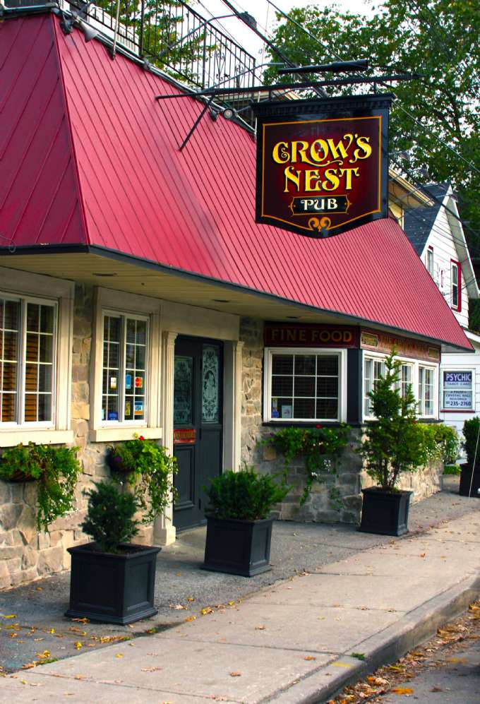 The Crow s Nest Pub And Restaurant Newmarket Ontario Canada